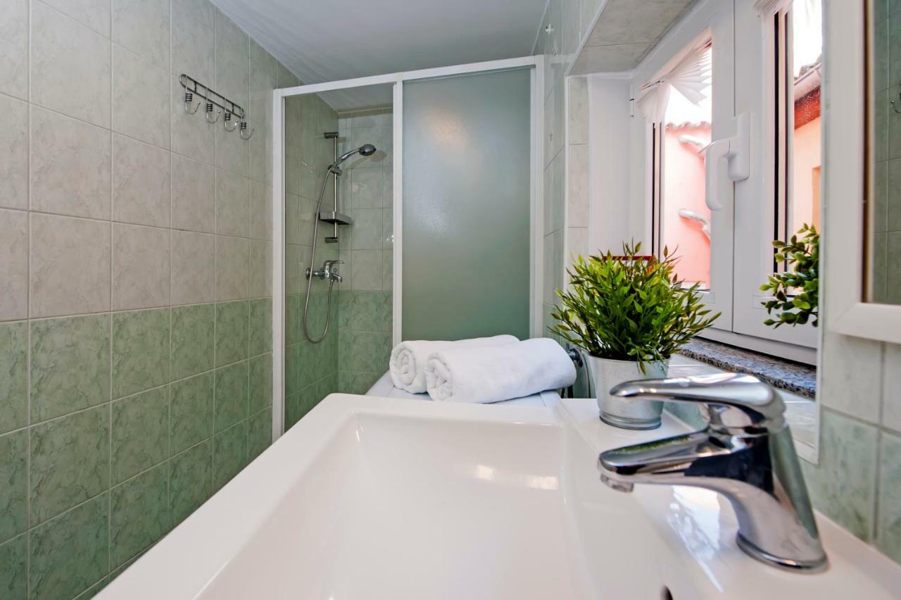 Smilje 2 Appartement Rovinj Buitenkant foto